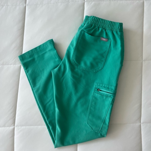 figs yola pants - Picture 6 of 6